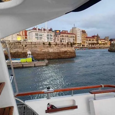 Boat Cardeli * Gijon