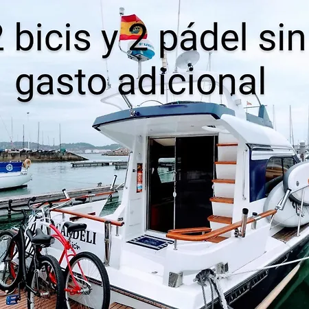 Boat Cardeli Botel Gijon