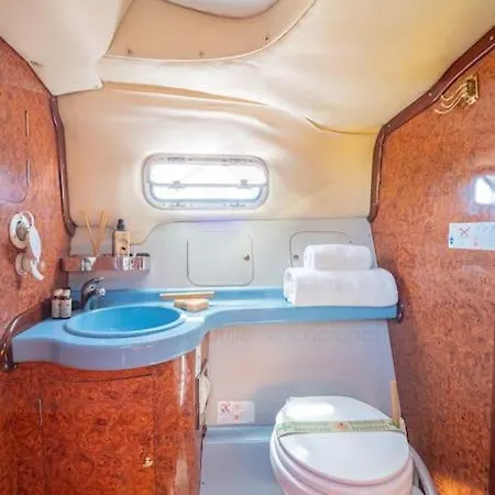 Boat Cardeli Πλωτό κατάλυμα Χιχόν